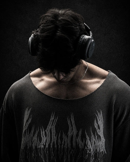 REQUIEM WAFFLE LONG SLEEVE T-SHIRT BOXY FIT